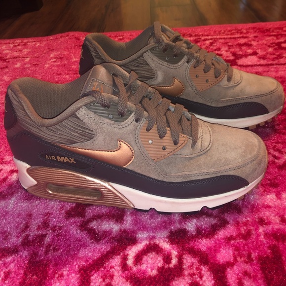 Mig sedlo obilno nike air max 90 